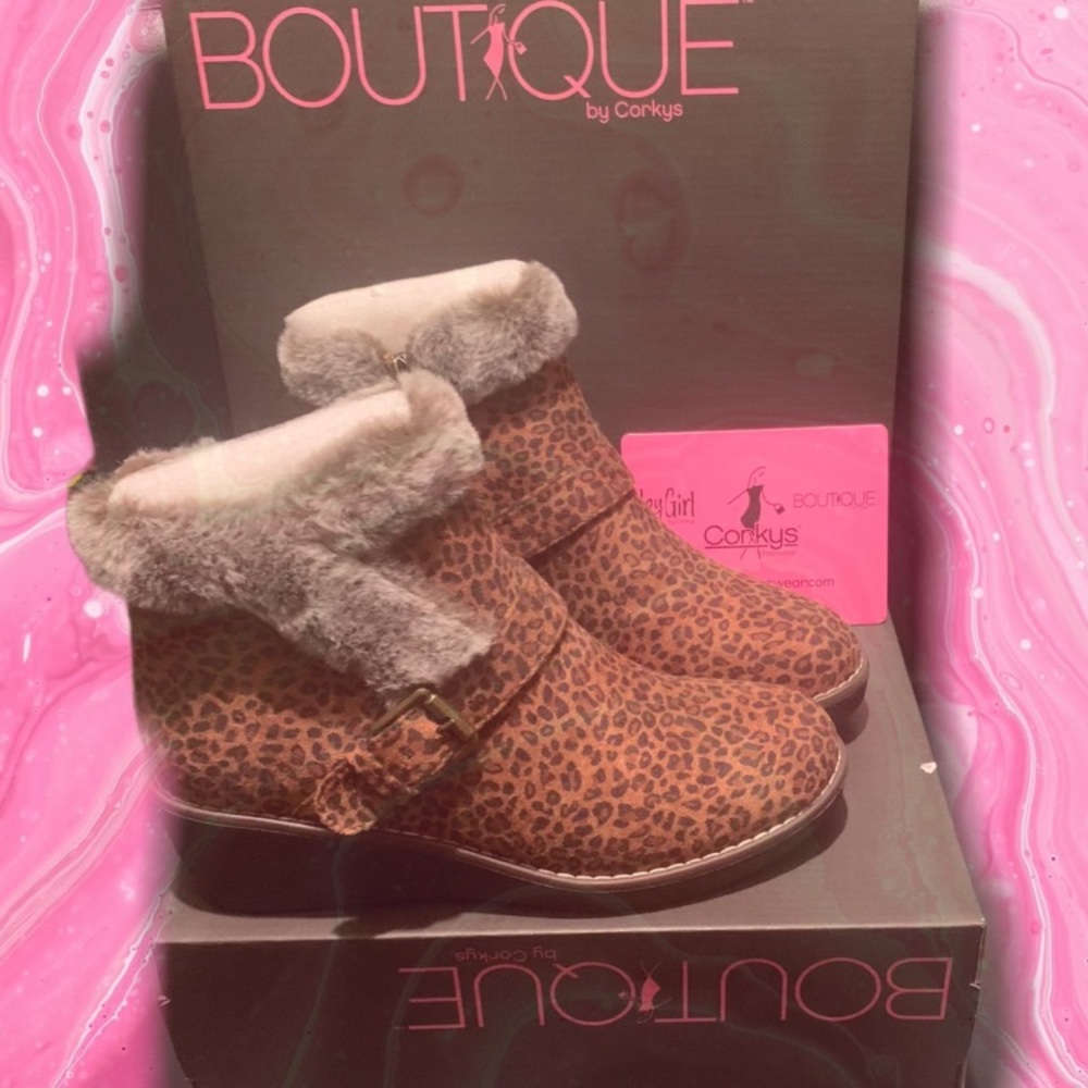 Woman’s shoe Corky boutique size 6-10 chilly leapard